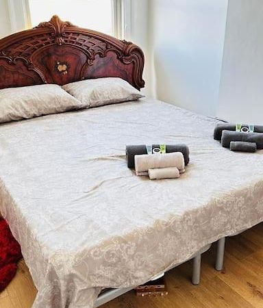 3 Bed House East London Home ภายนอก รูปภาพ
