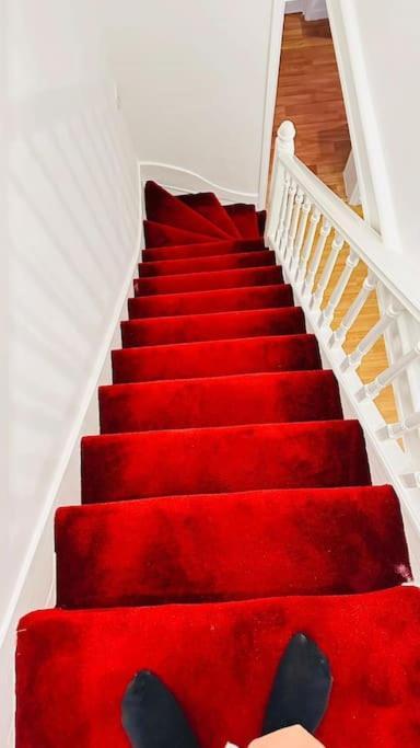 3 Bed House East London Home ภายนอก รูปภาพ
